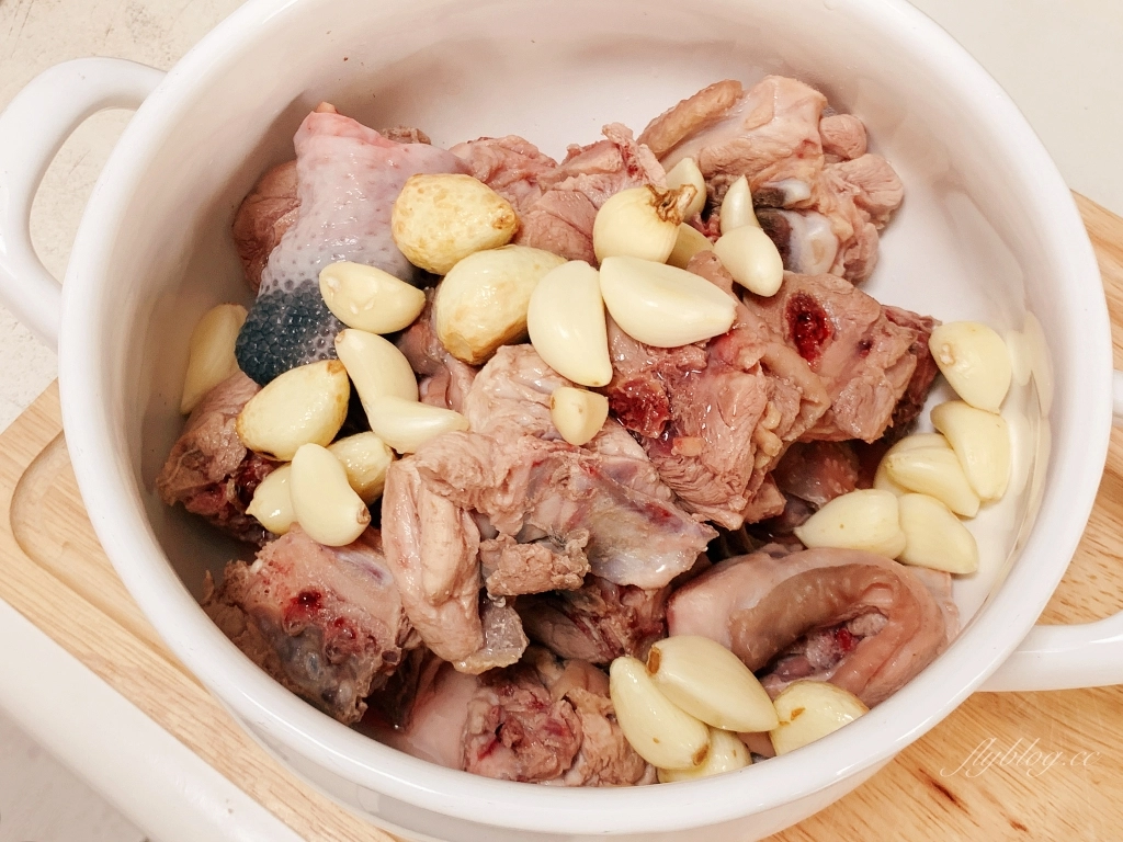 食譜分享｜蒜頭雞湯做法．阿基師版的食譜，簡單美味增加抵抗力 @飛天璇的口袋