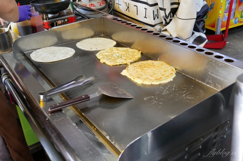 邱陳記酥皮蛋餅｜中美街人氣蛋餅店，現擀手工蛋餅就是最美味 @飛天璇的口袋