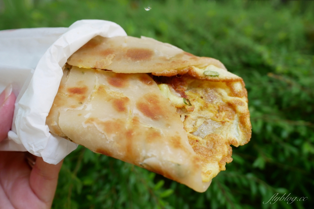 邱陳記酥皮蛋餅｜中美街人氣蛋餅店，現擀手工蛋餅就是最美味 @飛天璇的口袋