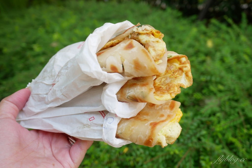 邱陳記酥皮蛋餅｜中美街人氣蛋餅店，現擀手工蛋餅就是最美味 @飛天璇的口袋