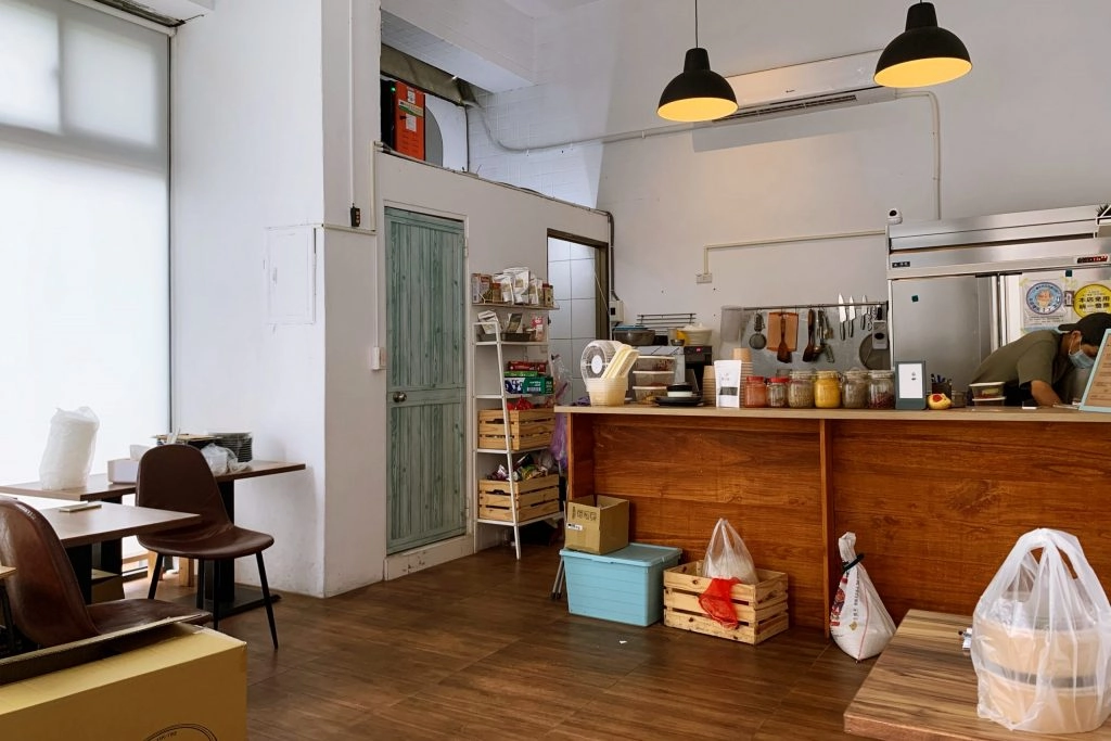 台中文鳥咖哩｜來自日本老闆的印度風咖哩，個人心中台中最好吃的咖哩 @飛天璇的口袋