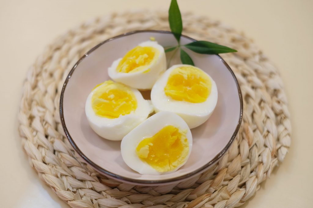 食譜分享｜大同電鍋水煮蛋做法．一張紙巾就可以，水煮蛋、半熟蛋、溏心蛋一鍵完成 @飛天璇的口袋