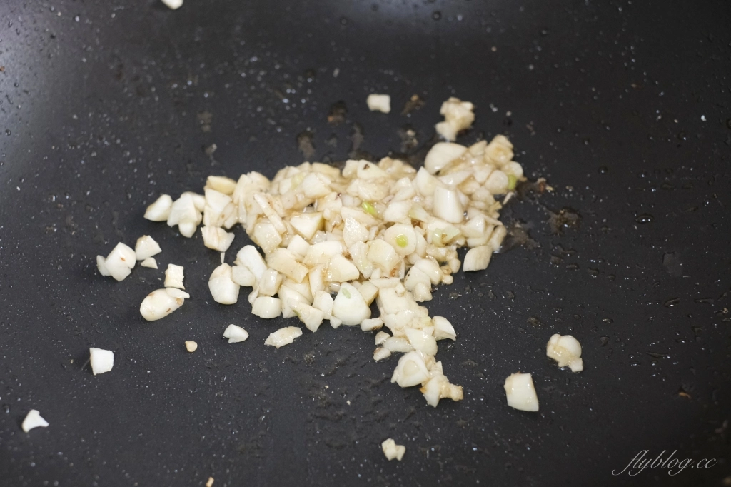 花生小魚乾做法｜下飯又下酒的「花生小魚乾食譜」，在家自已炒也很可以 @飛天璇的口袋