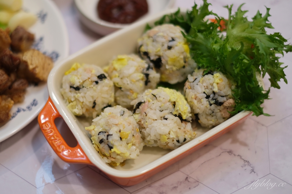 韓式拳頭飯糰做法｜可愛又營養的「韓式拳頭飯糰食譜」，可以親子同樂的簡單料理 @飛天璇的口袋