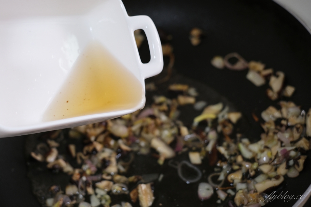 香菇肉燥做法｜10分鐘一鍋「香菇肉燥食譜」，香噴噴的味道白飯的殺手 @飛天璇的口袋