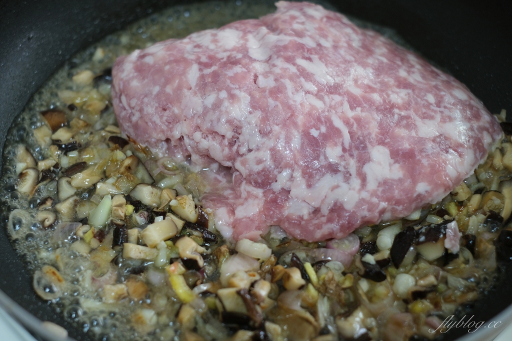 香菇肉燥做法｜10分鐘一鍋「香菇肉燥食譜」，香噴噴的味道白飯的殺手 @飛天璇的口袋