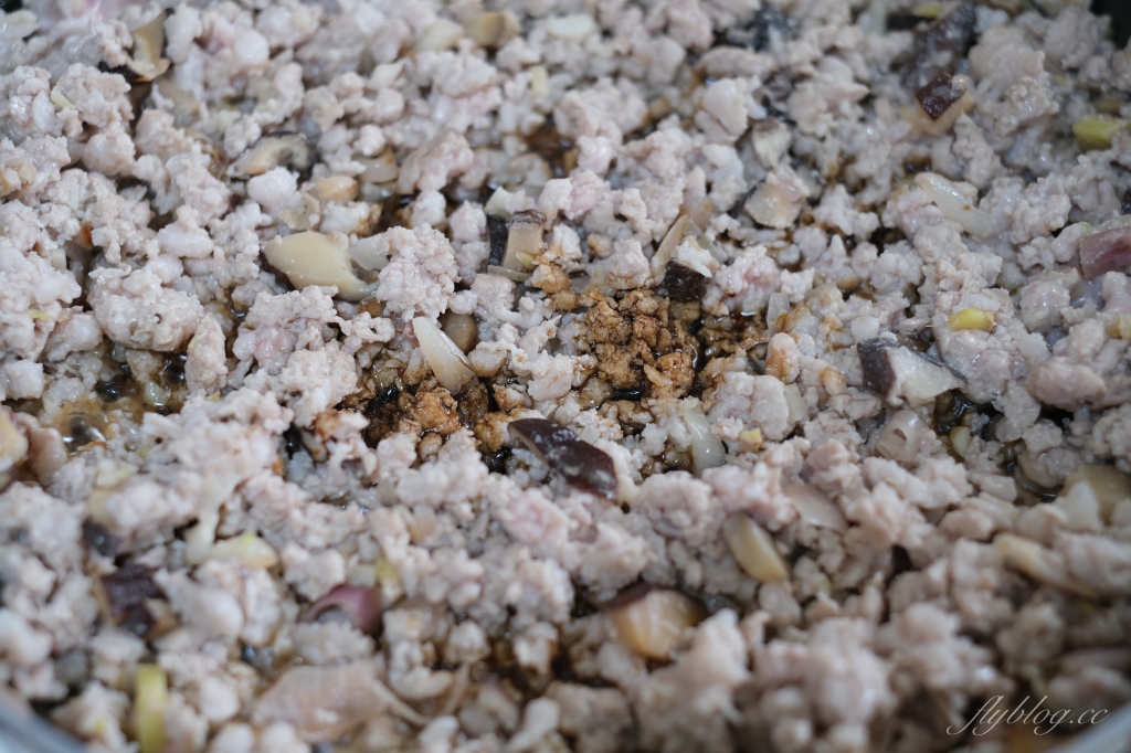 香菇肉燥做法｜10分鐘一鍋「香菇肉燥食譜」，香噴噴的味道白飯的殺手 @飛天璇的口袋