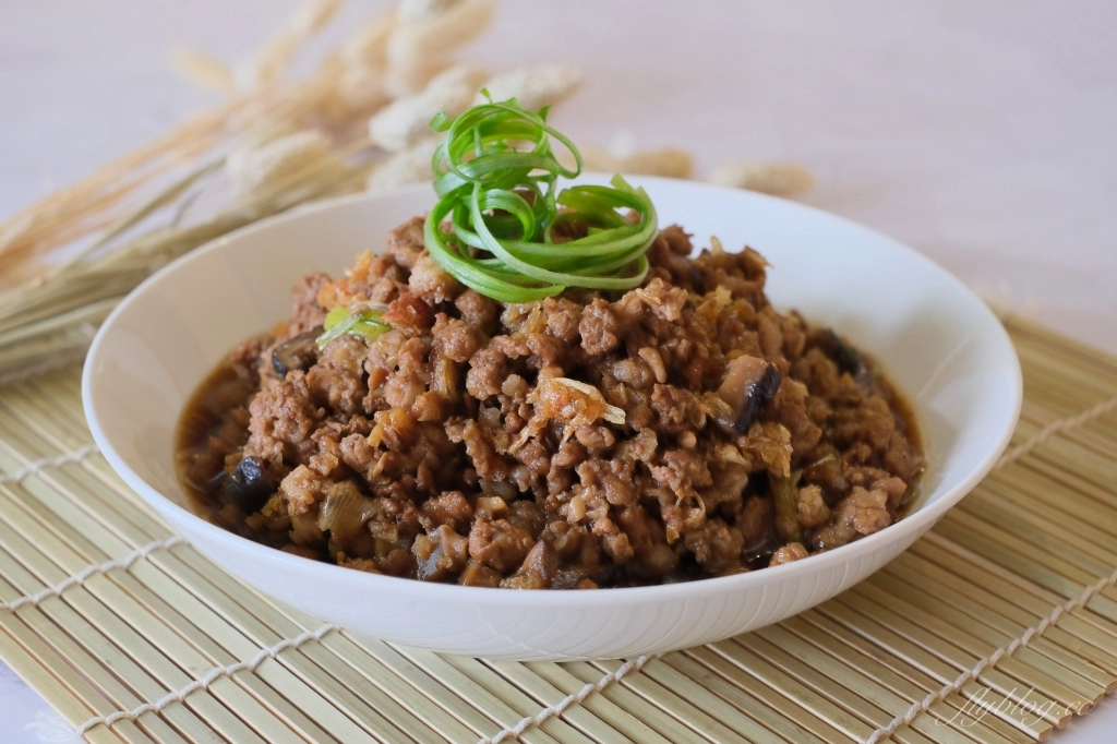 香菇肉燥做法｜10分鐘一鍋「香菇肉燥食譜」，香噴噴的味道白飯的殺手 @飛天璇的口袋