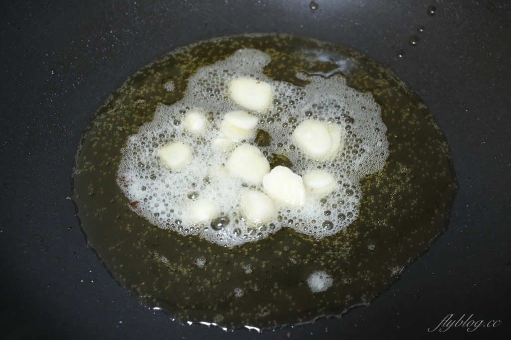 芋頭燒排骨做法｜芋頭控看過來！這樣「芋頭燒排骨食譜」超下飯 @飛天璇的口袋