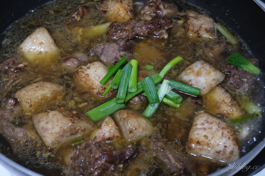 芋頭燒排骨做法｜芋頭控看過來！這樣「芋頭燒排骨食譜」超下飯 @飛天璇的口袋