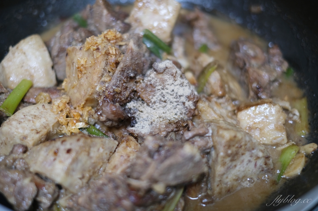 芋頭燒排骨做法｜芋頭控看過來！這樣「芋頭燒排骨食譜」超下飯 @飛天璇的口袋