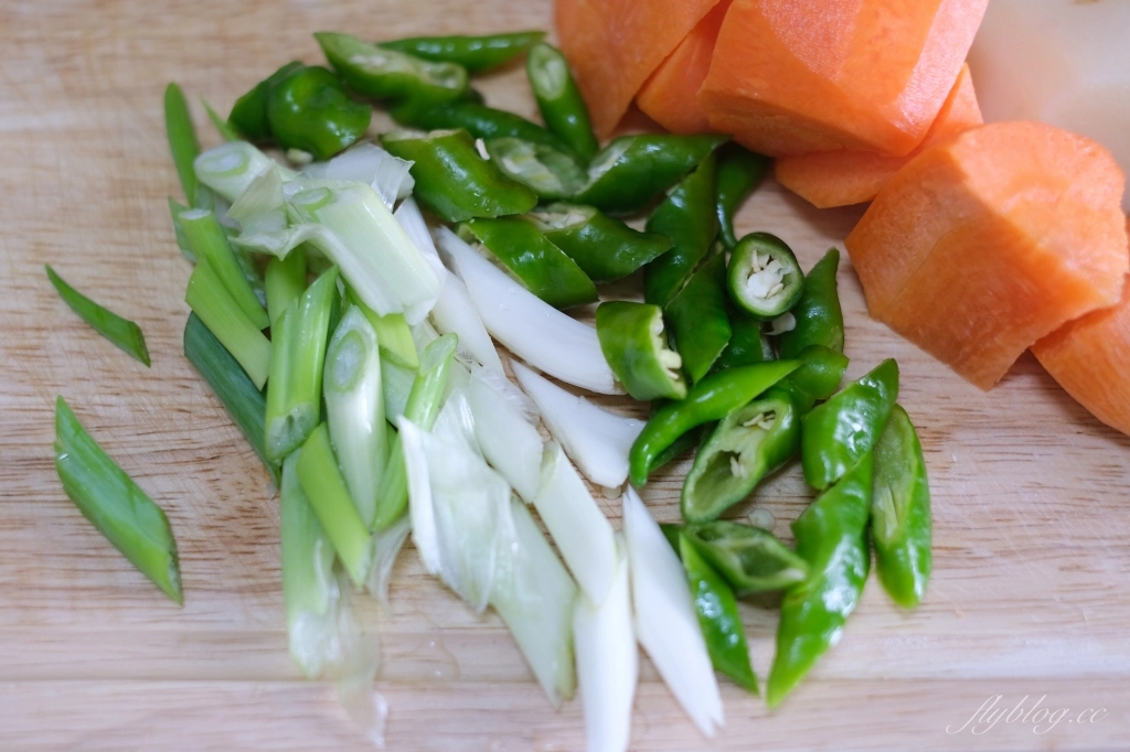 食譜分享｜安東燉雞做法．韓綜一日三餐裡的安東燉雞， 不用去韓國自己也能動手做 @飛天璇的口袋