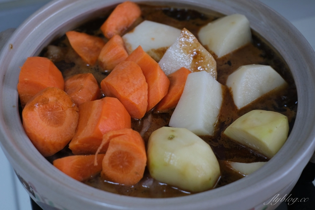 食譜分享｜安東燉雞做法．韓綜一日三餐裡的安東燉雞， 不用去韓國自己也能動手做 @飛天璇的口袋