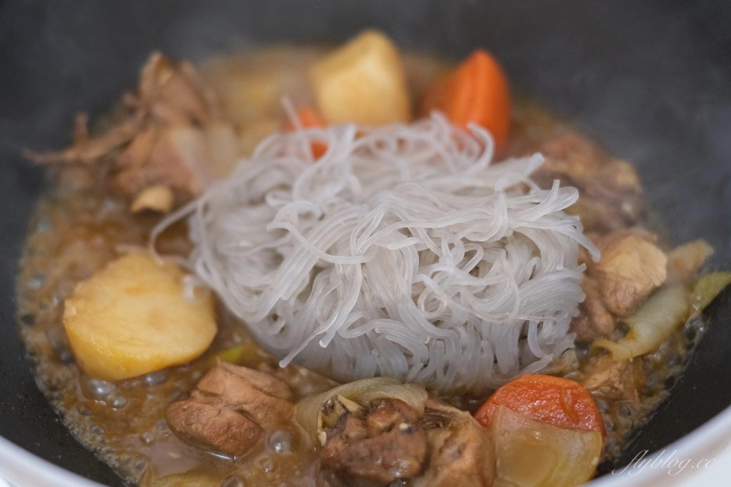食譜分享｜安東燉雞做法．韓綜一日三餐裡的安東燉雞， 不用去韓國自己也能動手做 @飛天璇的口袋