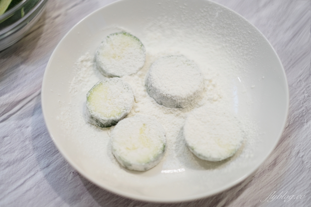 香煎櫛瓜做法｜零失敗的香煎櫛瓜食譜，口感變得又香又脆 @飛天璇的口袋