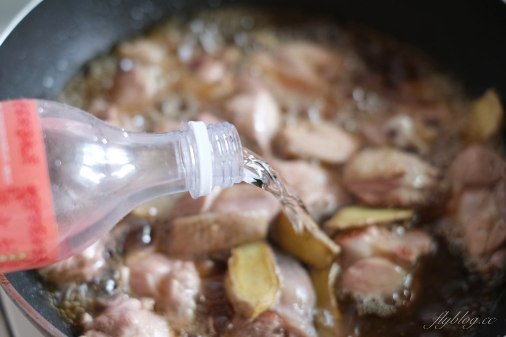 食譜分享｜麻油雞食譜．簡單的麻油雞做法，10分鐘就可以上桌 @飛天璇的口袋