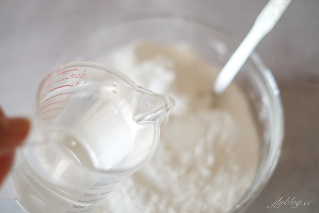 甜點食譜｜白糖粿做法｜簡單又方便的白糖粿，台南的古早味甜點端上桌 @飛天璇的口袋