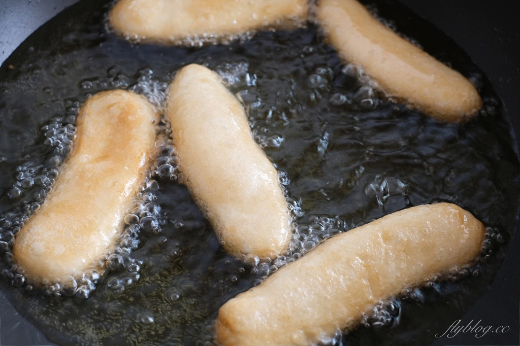 甜點食譜｜白糖粿做法｜簡單又方便的白糖粿，台南的古早味甜點端上桌 @飛天璇的口袋