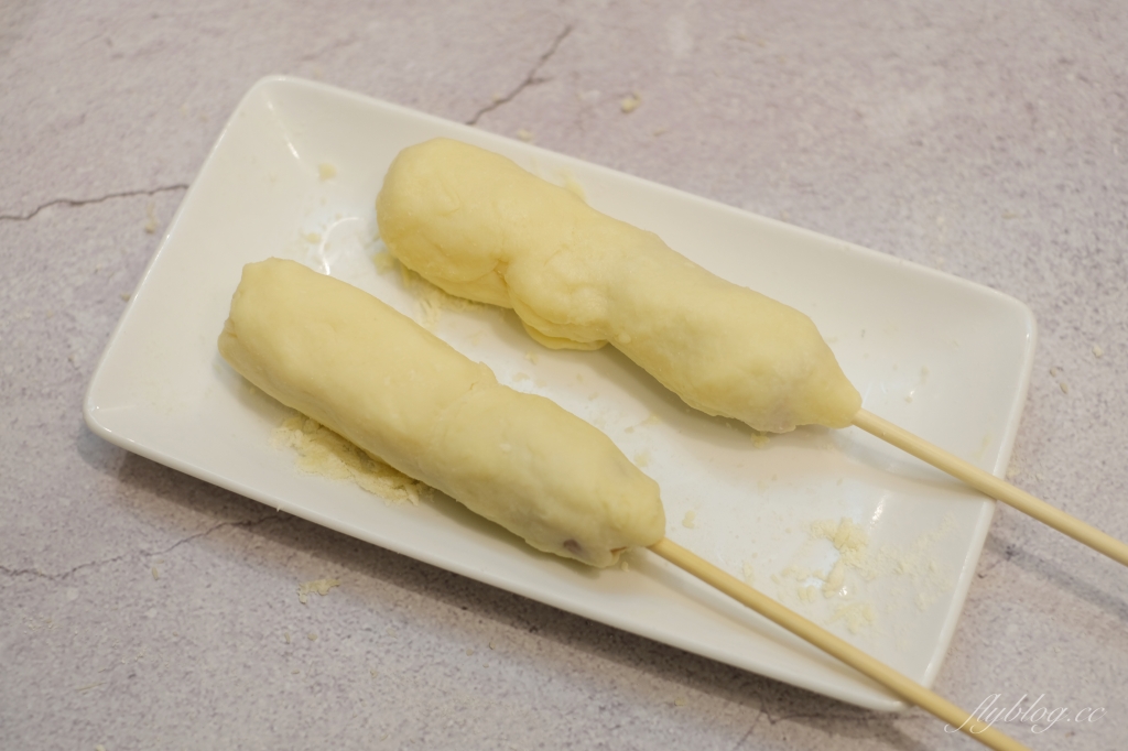 韓式起司熱狗做法｜只要兩種食材完成「韓式起司熱狗食譜」，馬上有會牽絲的熱狗 @飛天璇的口袋