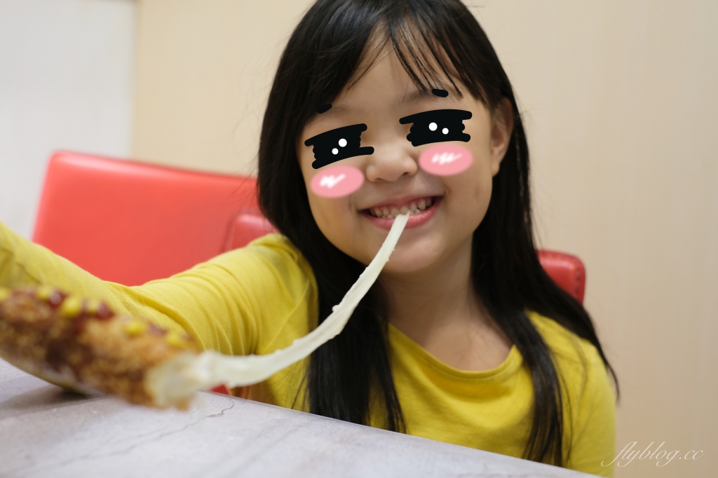 韓式起司熱狗做法｜只要兩種食材完成「韓式起司熱狗食譜」，馬上有會牽絲的熱狗 @飛天璇的口袋