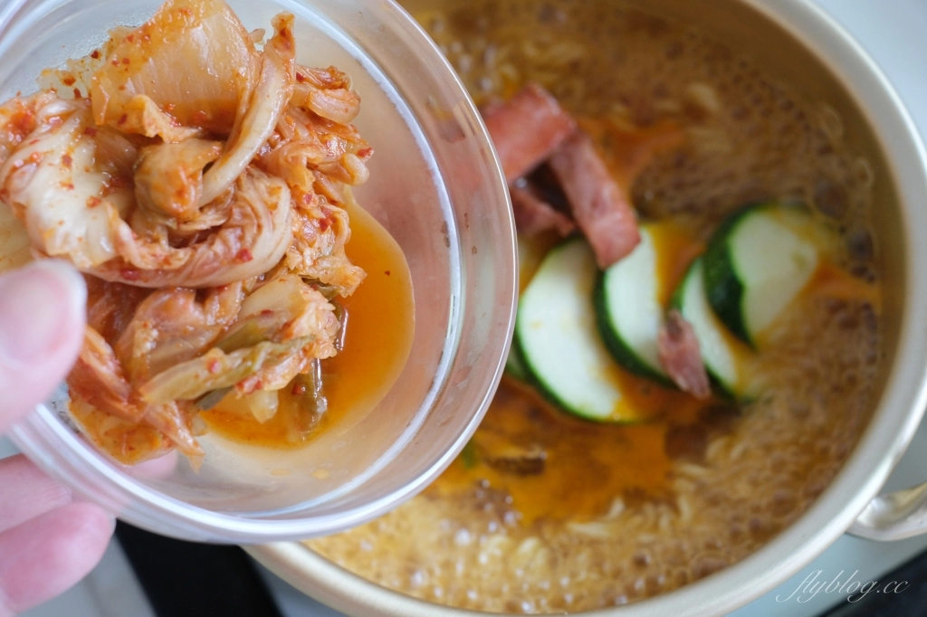 食譜分享｜辛拉麵怎麼煮才會好吃？ 這樣的食譜超簡單，在家就是滿滿的韓國味 @飛天璇的口袋