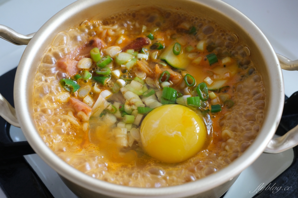 食譜分享｜辛拉麵怎麼煮才會好吃？ 這樣的食譜超簡單，在家就是滿滿的韓國味 @飛天璇的口袋