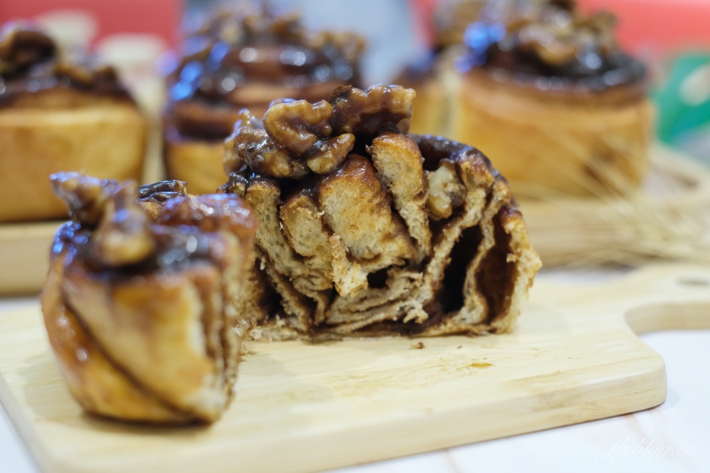 台東美食｜強強早肉桂捲，後山超夯宅配美食甜點，必吃療癒黏黏肉桂捲 @飛天璇的口袋