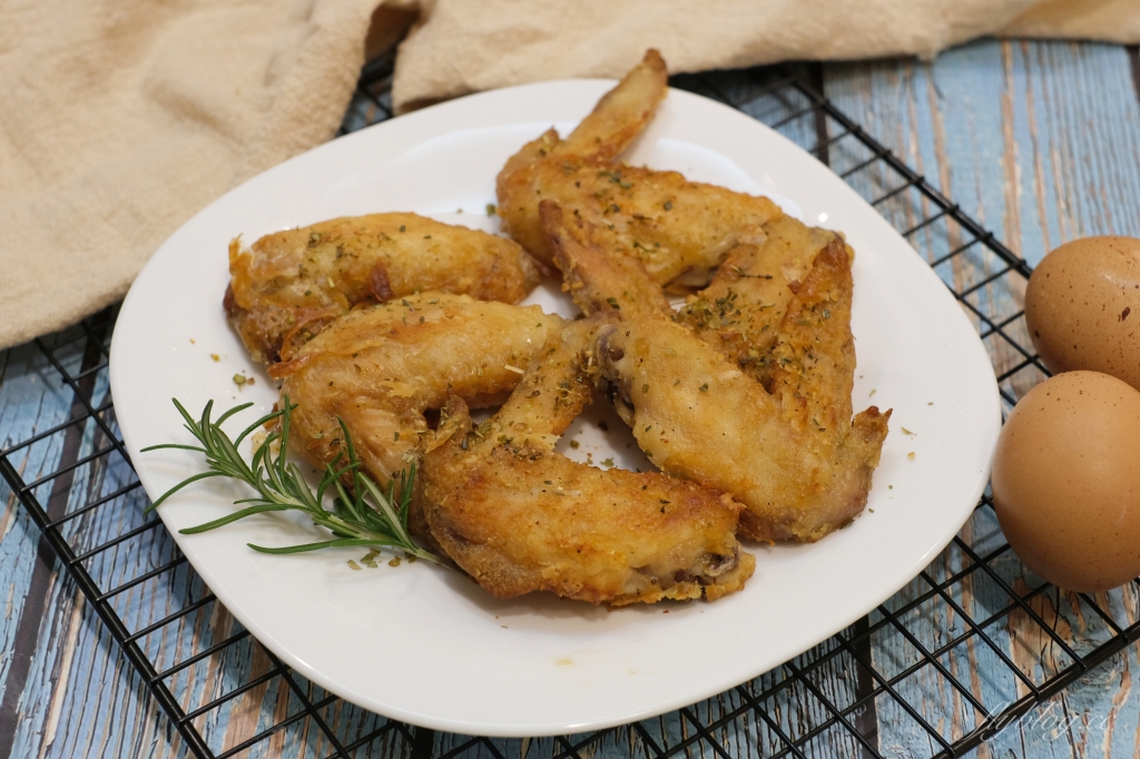 日清炸雞做法｜日本必買日清炸雞粉！用「氣炸鍋烤雞翅」食譜，小孩子都會的超簡單食譜 @飛天璇的口袋