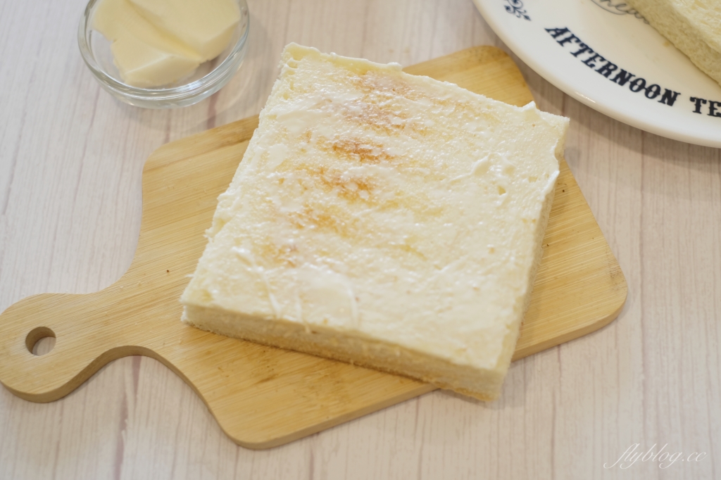 芋泥肉鬆吐司做法｜芋頭控看過來！自已DIY做芋泥，早餐吐司輕鬆準備 @飛天璇的口袋