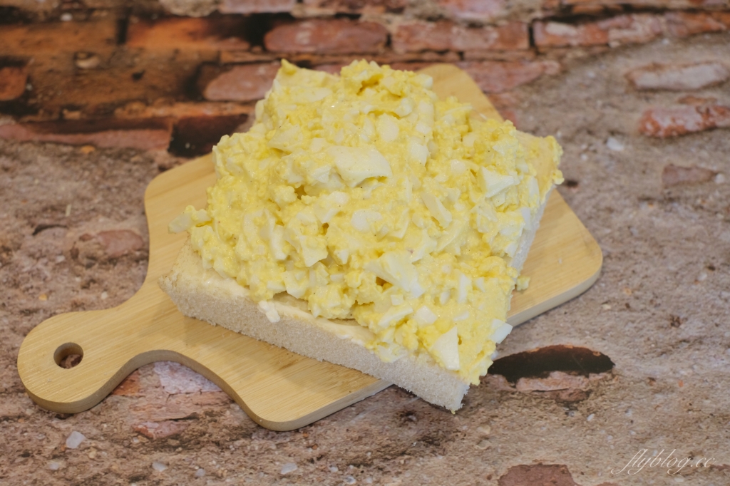 雞蛋沙拉三明治做法｜複刻日本超市最夯的「蛋沙拉三明治食譜」，和風三明治其實很簡單 @飛天璇的口袋