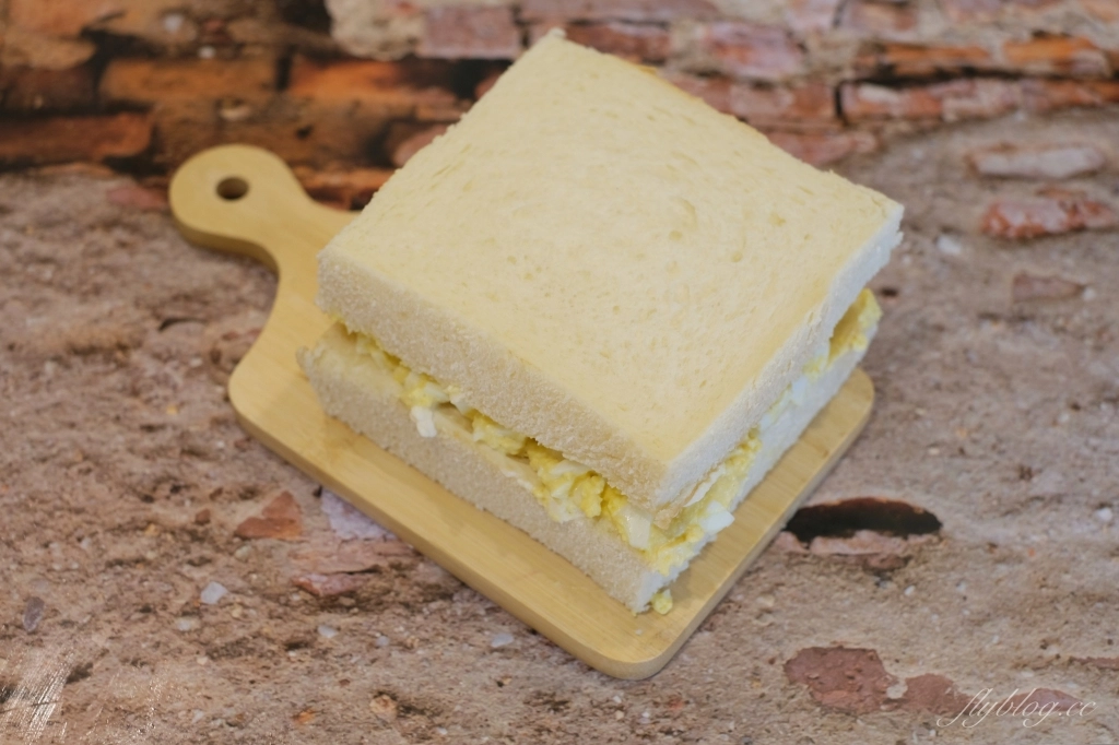 雞蛋沙拉三明治做法｜複刻日本超市最夯的「蛋沙拉三明治食譜」，和風三明治其實很簡單 @飛天璇的口袋