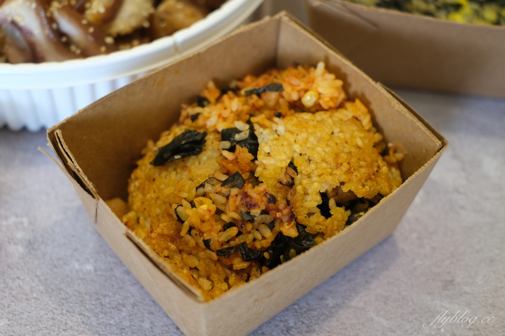 一桶韓式新食便當｜防疫便當5種口味限定中，還有韓國人最愛的豬腳套餐 @飛天璇的口袋