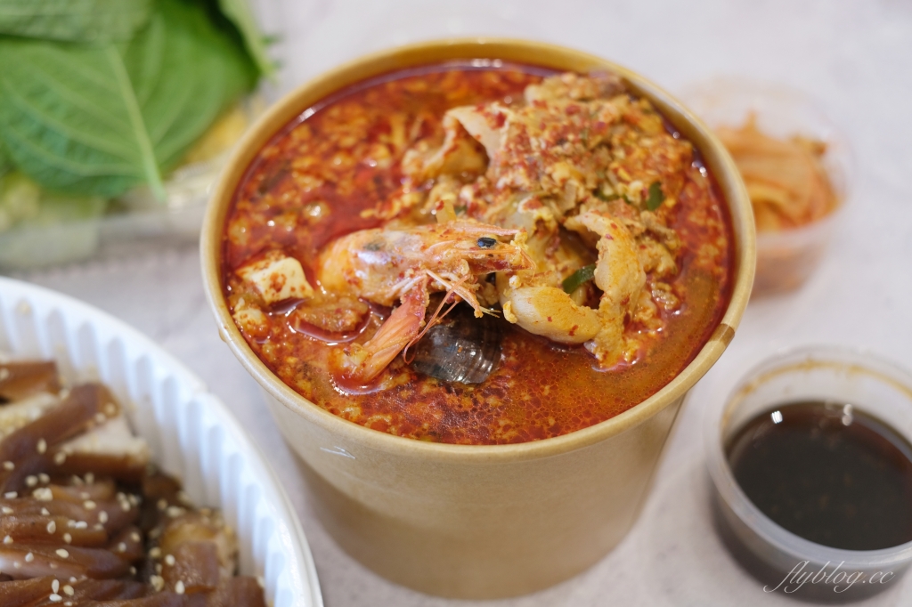 一桶韓式新食便當｜防疫便當5種口味限定中，還有韓國人最愛的豬腳套餐 @飛天璇的口袋