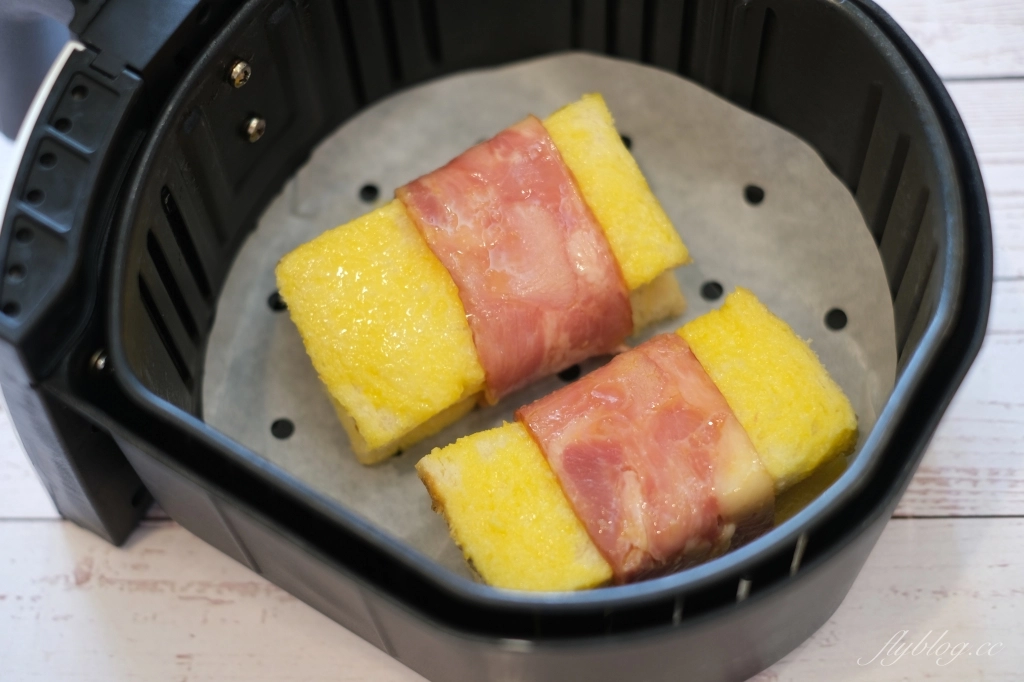 起司培根吐司捲做法｜普通的吐司變成韓式起司培根吐司捲作法，家裡就是早午餐咖啡館 @飛天璇的口袋