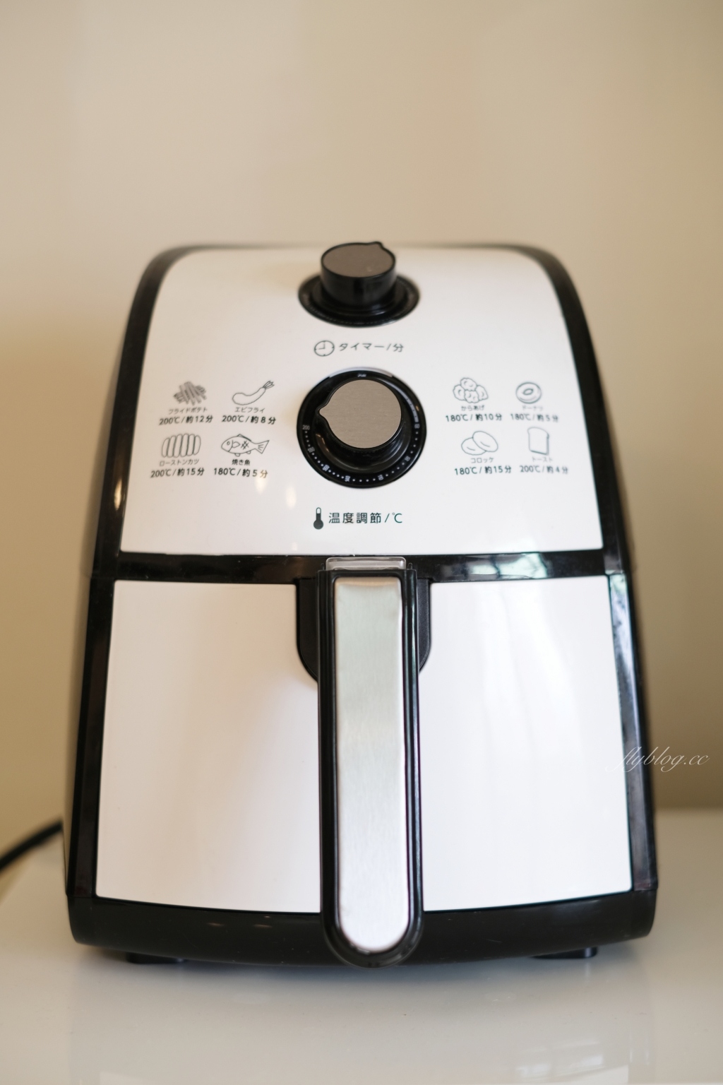 起司培根吐司捲做法｜普通的吐司變成韓式起司培根吐司捲作法，家裡就是早午餐咖啡館 @飛天璇的口袋