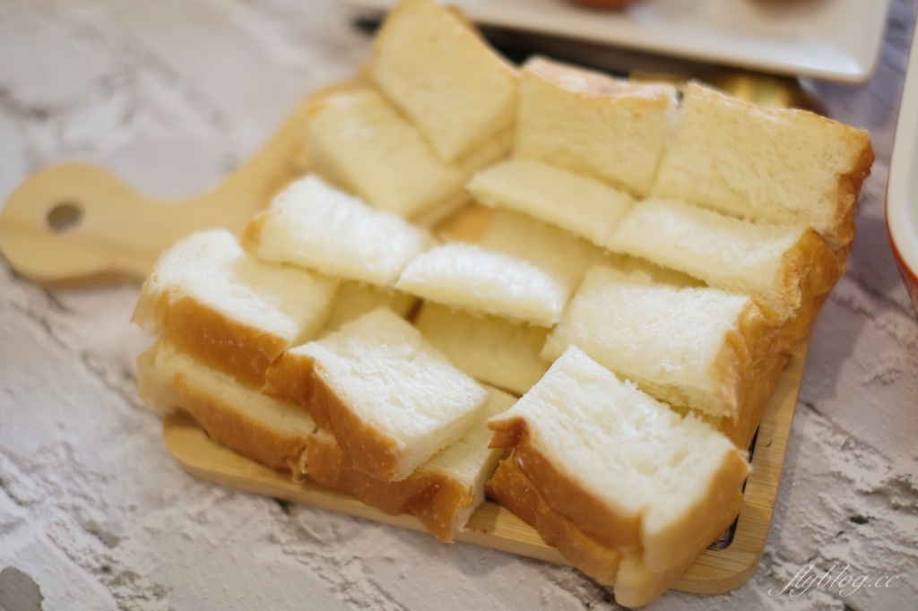 【食譜分享】烤布丁吐司食譜 吐司吃不完怎麼辦 氣炸鍋烤布丁吐司做法 @飛天璇的口袋