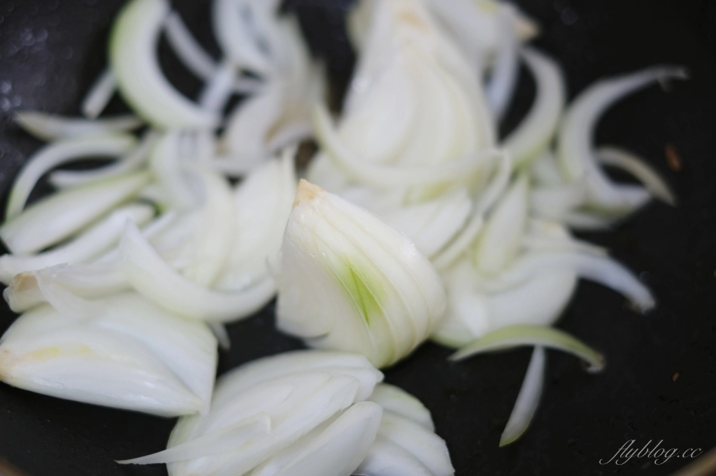 親子丼作法做法｜超簡單的日式「親子丼食譜」， Masa的簡易步驟一學就會 @飛天璇的口袋