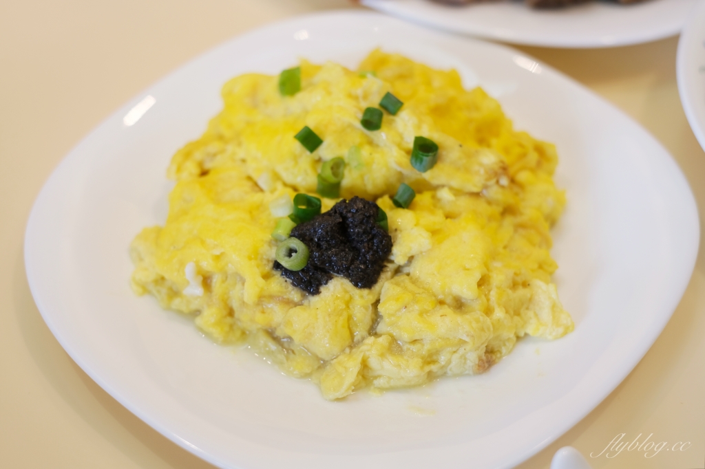 【台中北屯】柴火火焰烤鴨館，人氣烤鴨店這次改賣燒鵝，在家也可以輕鬆吃柴火烤鴨辦桌 @飛天璇的口袋