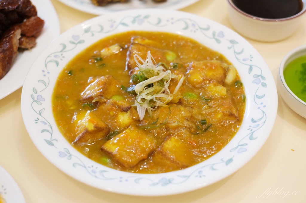 【台中北屯】柴火火焰烤鴨館，人氣烤鴨店這次改賣燒鵝，在家也可以輕鬆吃柴火烤鴨辦桌 @飛天璇的口袋