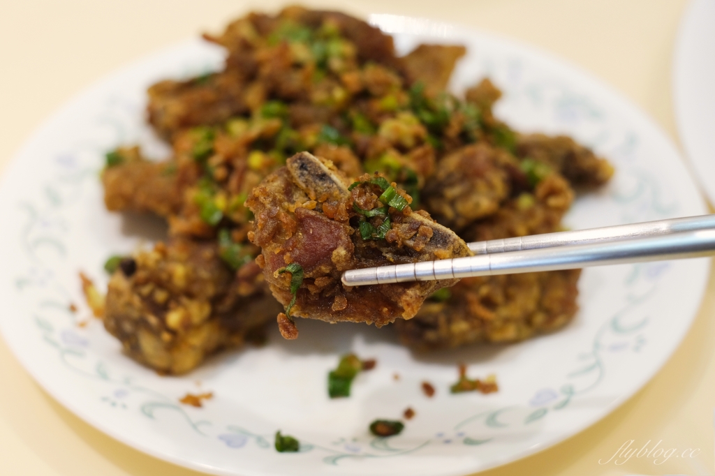 【台中北屯】柴火火焰烤鴨館，人氣烤鴨店這次改賣燒鵝，在家也可以輕鬆吃柴火烤鴨辦桌 @飛天璇的口袋