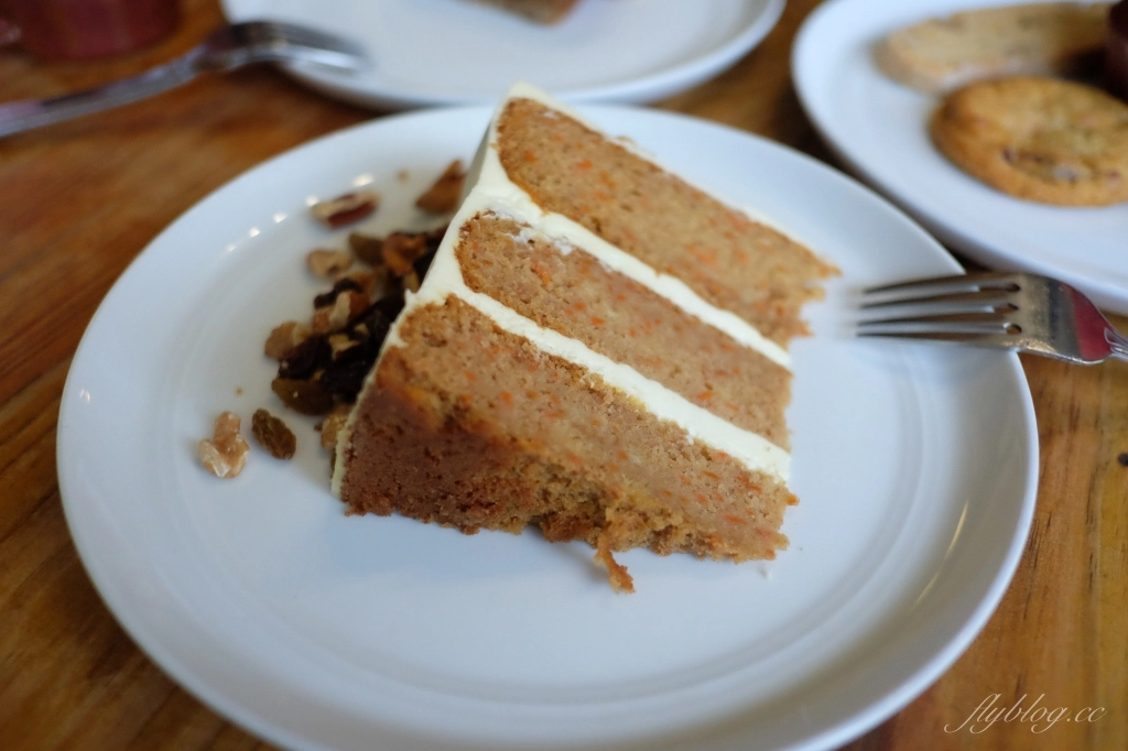 台中西區｜Spirited Bakery．國美館綠園道美式蛋糕，軟餅乾和蘋果派好好吃 @飛天璇的口袋