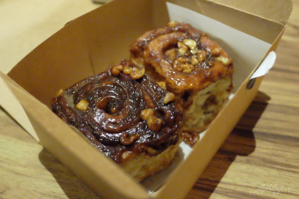 台北中正｜Heritage Bakery & Cafe．台北超人氣肉桂捲店，台北車站文青咖啡館 @飛天璇的口袋
