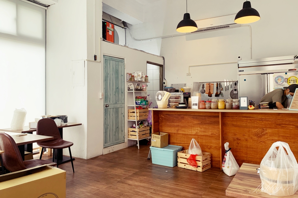 台中文鳥咖哩｜來自日本老闆的印度風咖哩，個人心中台中最好吃的咖哩 @飛天璇的口袋