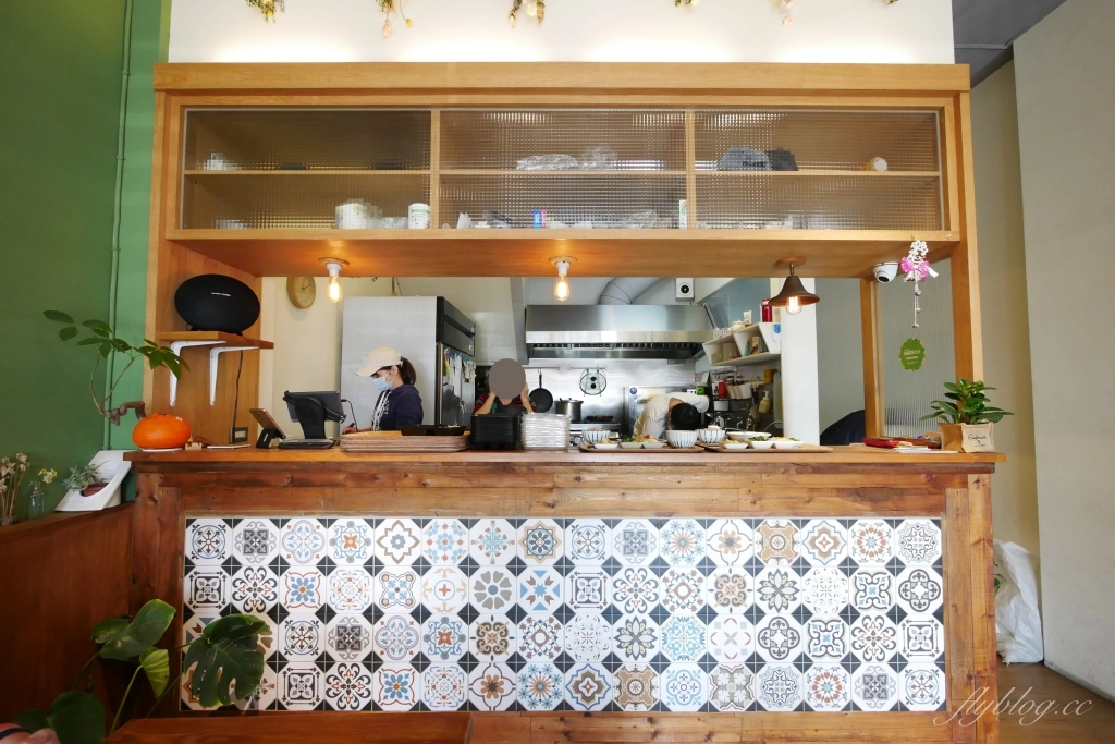 台中北屯｜回家菜．便當也可以吃得很文青，超過10種的家庭料理 @飛天璇的口袋