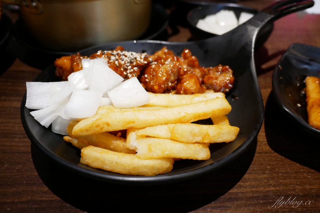 【台中北區】釜山崔炸雞漢口店，來自韓國釜山的台灣女婿，滿$300元即可外送 @飛天璇的口袋