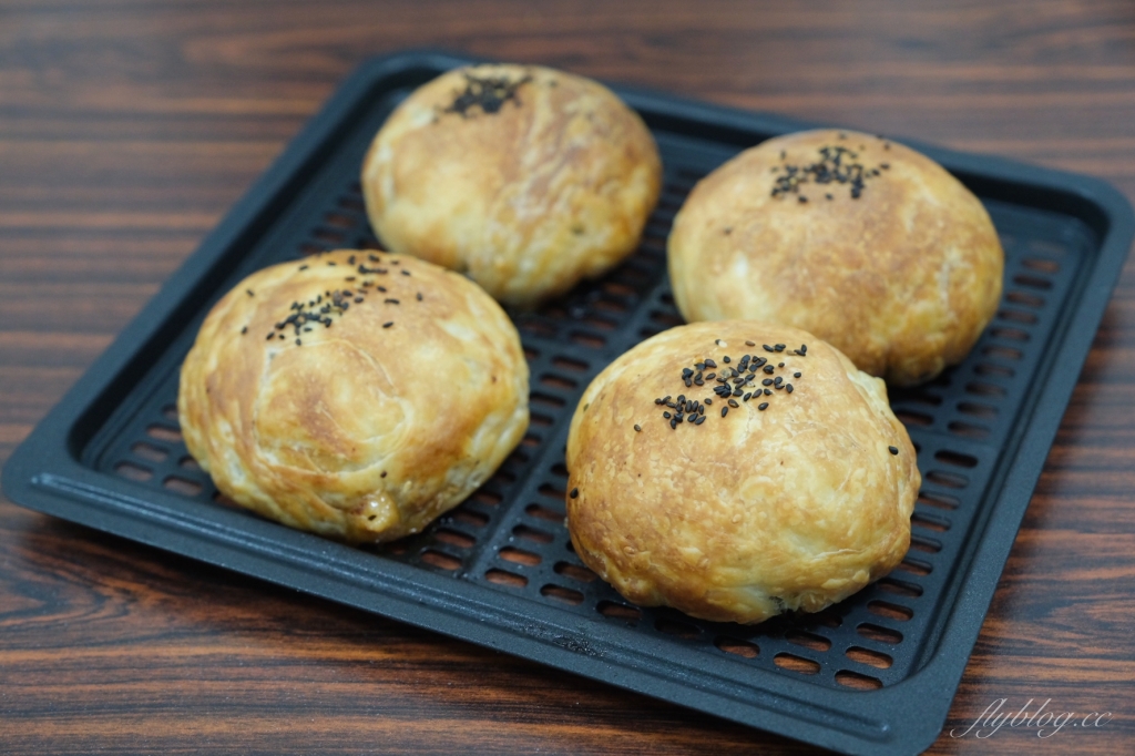 【食譜分享】義美蔥油餅胡椒餅食譜 用義美蔥油餅氣炸做法 夜市胡椒餅直接上桌 @飛天璇的口袋