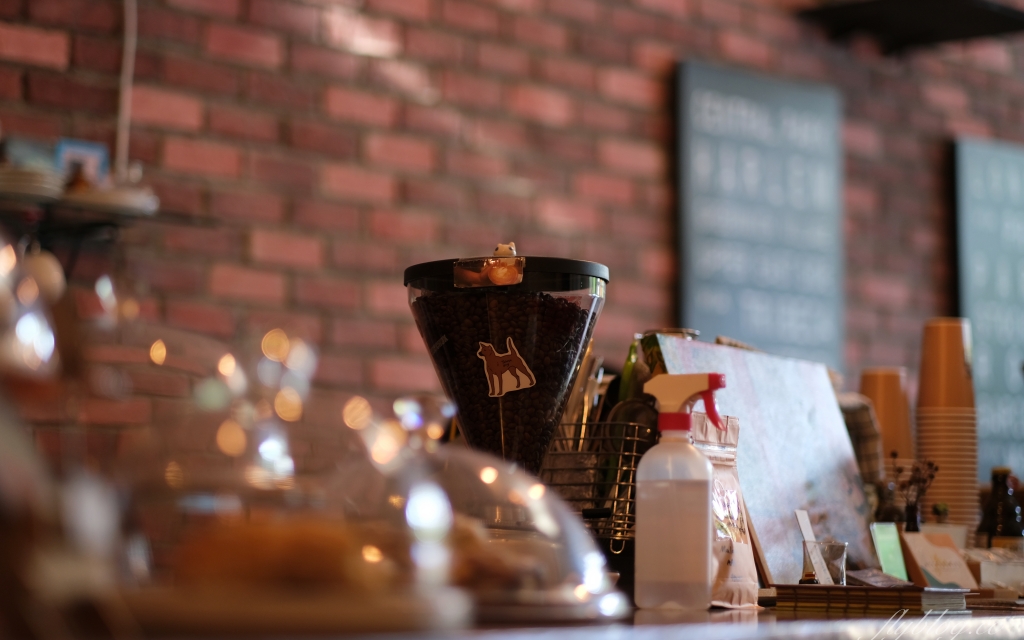 拿翹咖啡｜台中肉桂捲控推薦，隱身於勤美商圈巷弄裡的咖啡館 @飛天璇的口袋