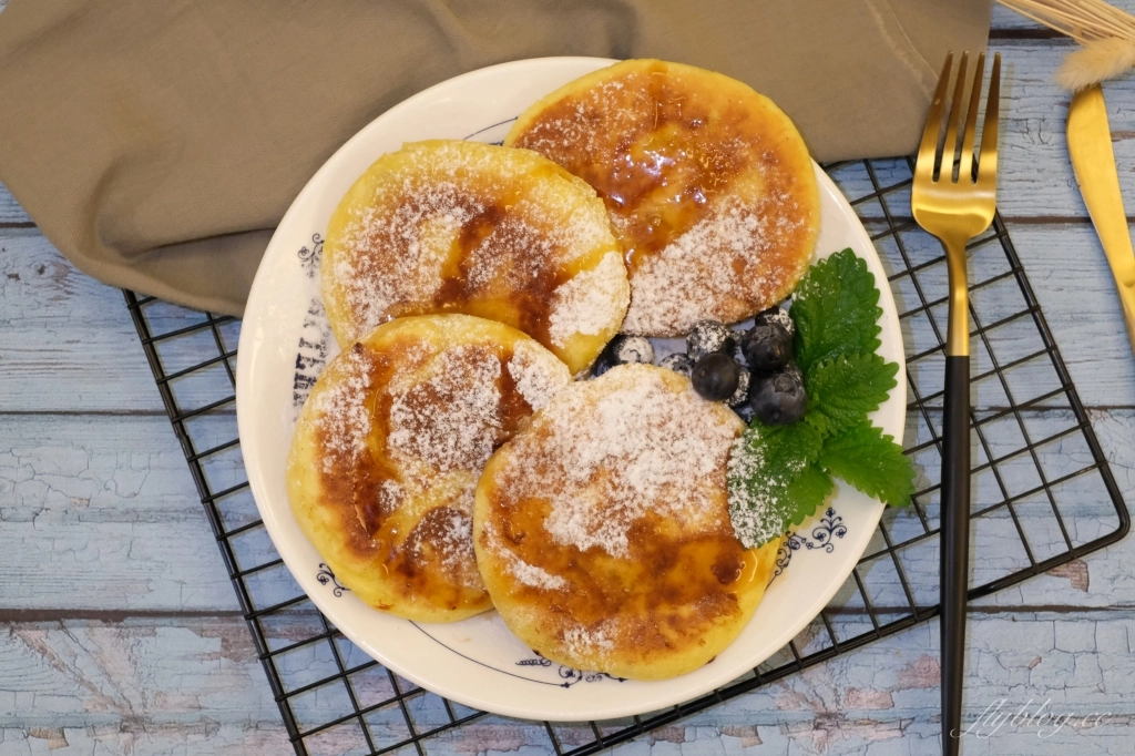 韓國黑糖煎餅做法｜複刻韓綜尹食堂「韓國黑糖煎餅食譜」，韓國流行街頭散步甜點 @飛天璇的口袋