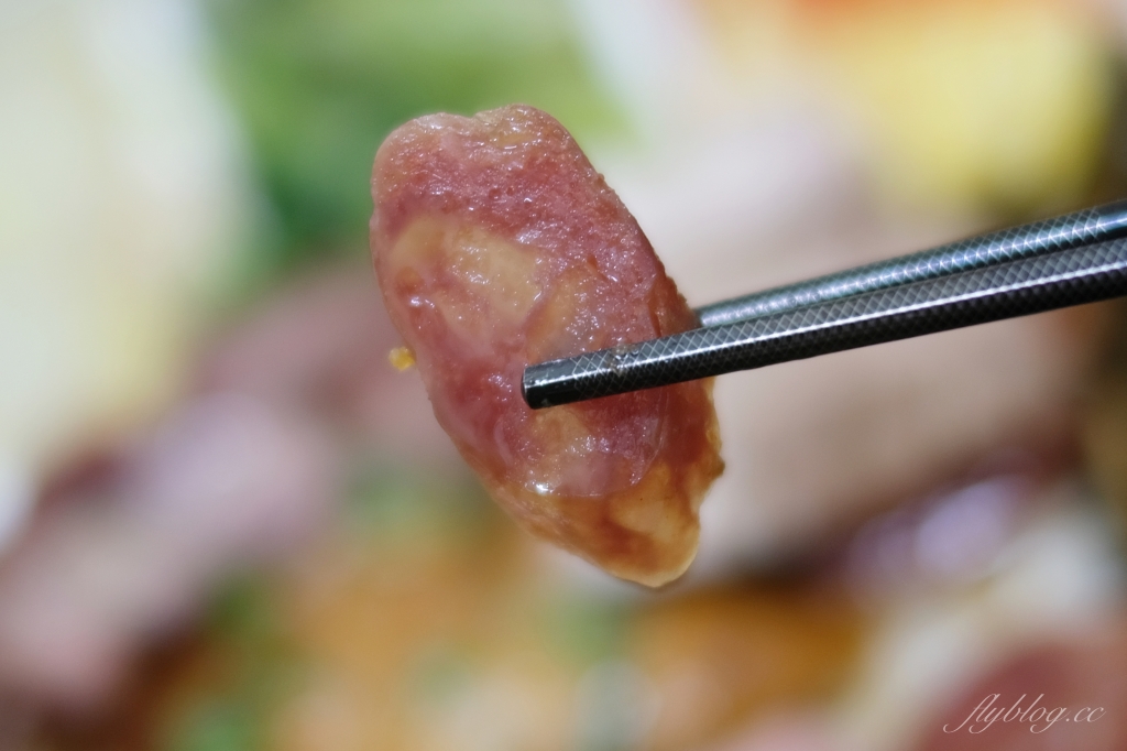 台中南屯｜十八燒燒臘便當，香港人開的燒臘專賣店，五寶飯份量滿滿超有誠意 @飛天璇的口袋