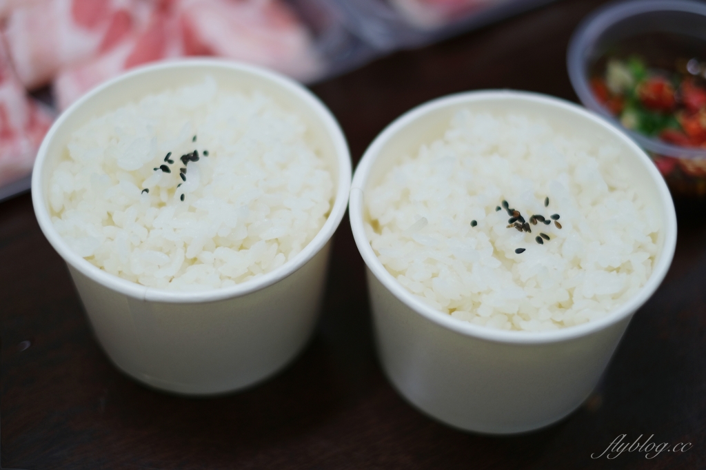 灰鴿火鍋外帶｜台中超強防疫套餐！火鍋外帶直接送100隻蝦 @飛天璇的口袋